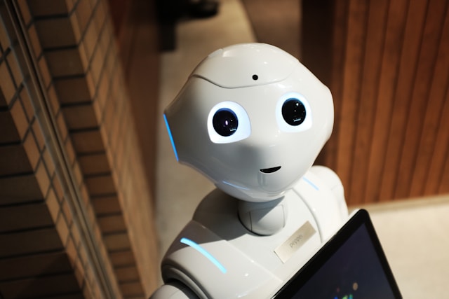 Robot powered by artificial intelligence