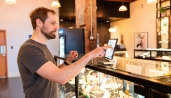 retail customer self-checkout